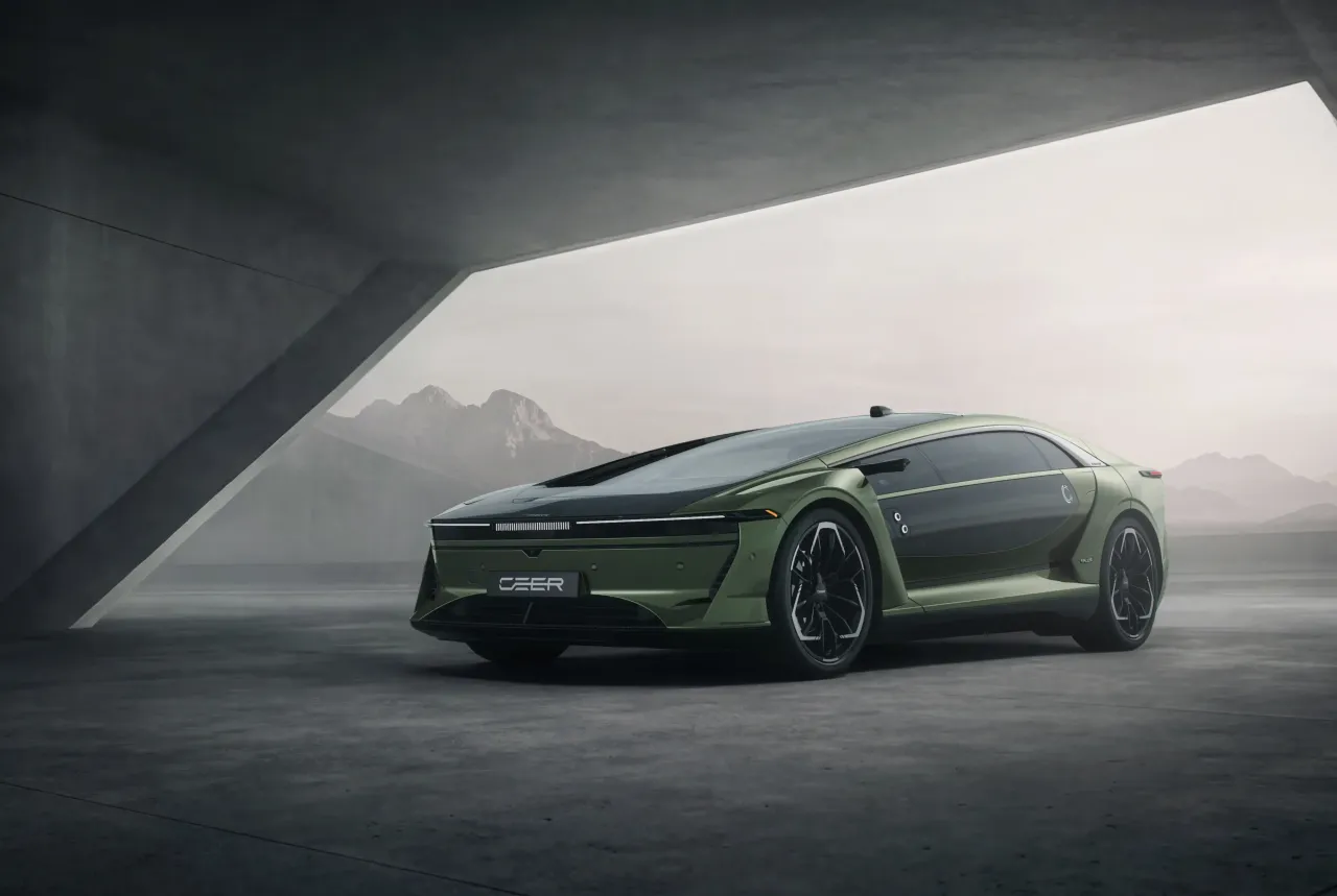CEER EXOBOT Sedan 2026